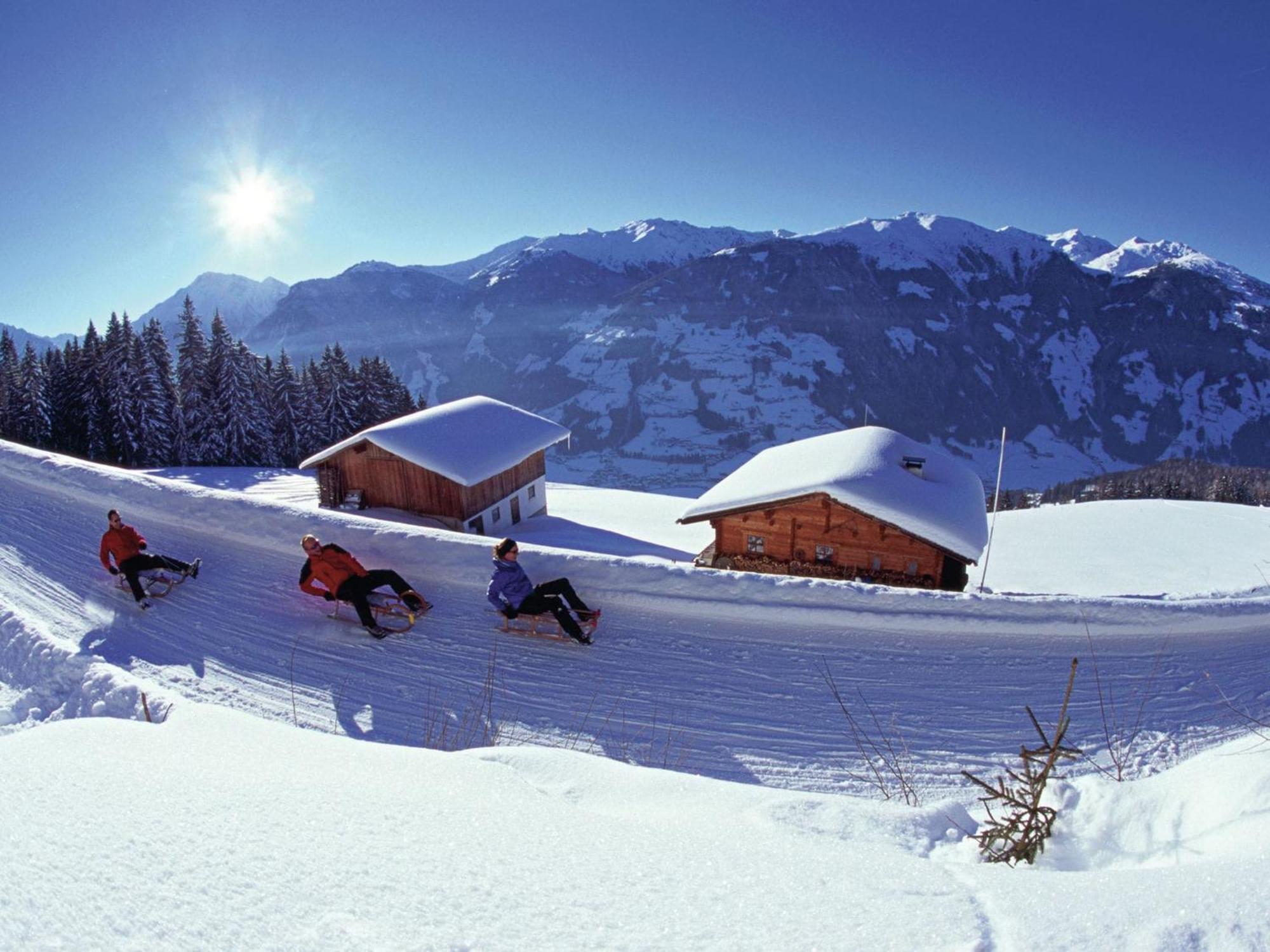 Spacious Holiday Flat Close To The Ski Area Uderns Eksteriør billede