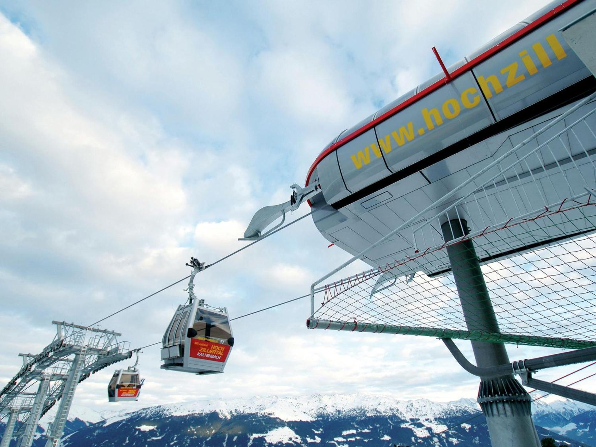 Spacious Holiday Flat Close To The Ski Area Uderns Eksteriør billede